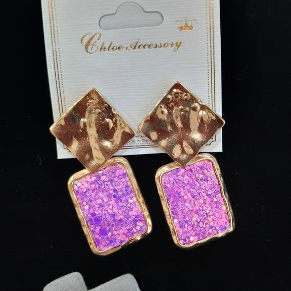 3 Pairs Of Earrings - Picture 2 of 4